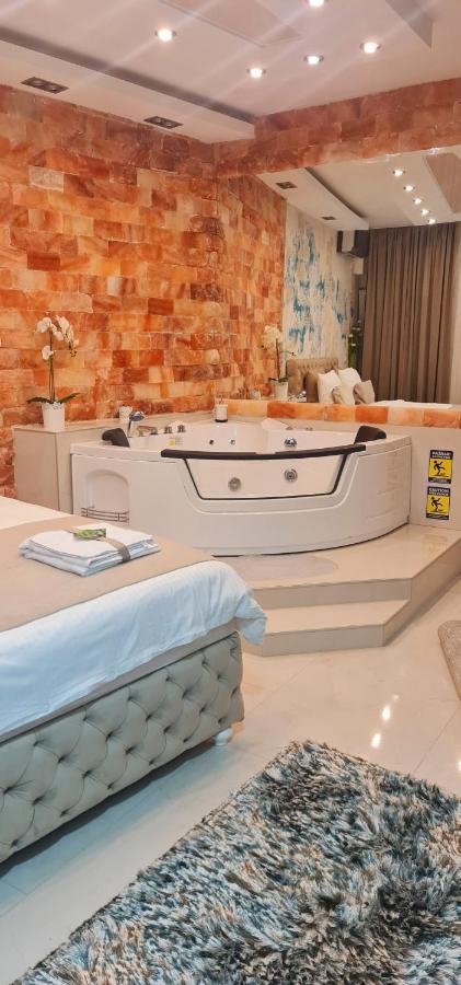 Design Apartment Premium Spa Lux 4 Star "Dubai" Completely Private Wellness & Spa Free Included Sauna & Jacuzzi & Salt Wall & Fire Place & 3D Ceilings & Business Wifi & Netflix & Keyless Code Entry & Full Smart App & Secure 2 Parking Place Ćuprija Exteriör bild