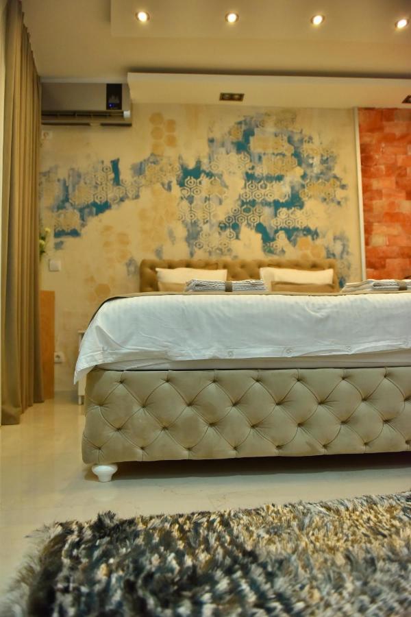Design Apartment Premium Spa Lux 4 Star "Dubai" Completely Private Wellness & Spa Free Included Sauna & Jacuzzi & Salt Wall & Fire Place & 3D Ceilings & Business Wifi & Netflix & Keyless Code Entry & Full Smart App & Secure 2 Parking Place Ćuprija Exteriör bild